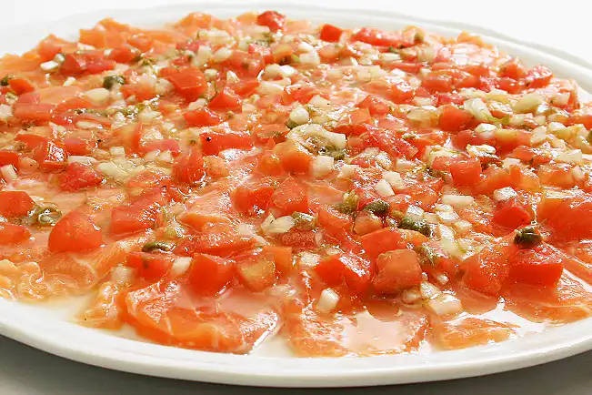 Salmão marinado ao vinagrete
