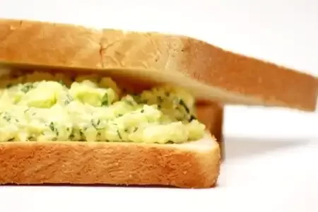 Receita de Sanduíche de pasta de ovos