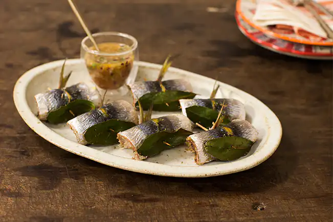 Sardinhas com vinagrete de laranja