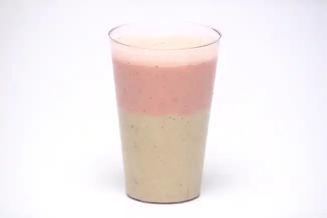 Shake de banana e morango para crianças