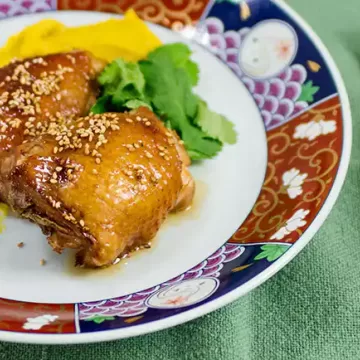 Sobrecoxa de frango agridoce