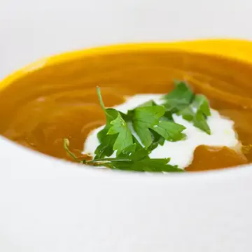 Sopa de abóbora com gengibre