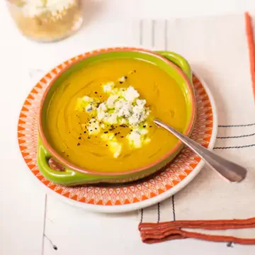 Sopa de abóbora com gorgonzola