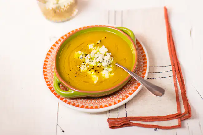 Sopa de abóbora com gorgonzola