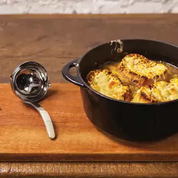 Sopa de cebola gratinada