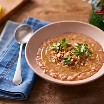Sopa de feijão com macarrão