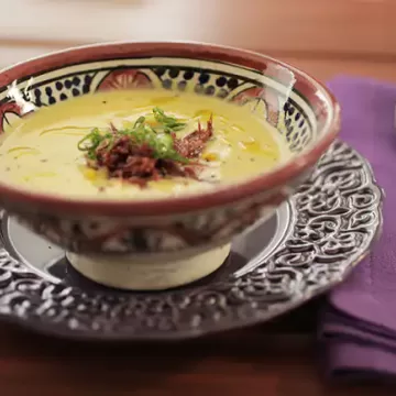 Sopa de milho com carne-seca