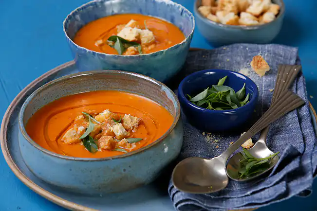 Sopa de tomate de forno
