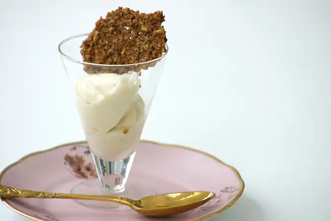 Sorvete de banana com cookies de aveia