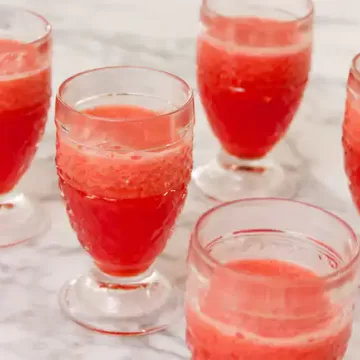 Suco de melancia com gengibre