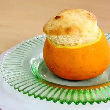 Suflê de banana e laranja