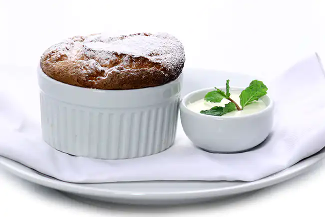 Suflê de goiabada com creme de mascarpone
