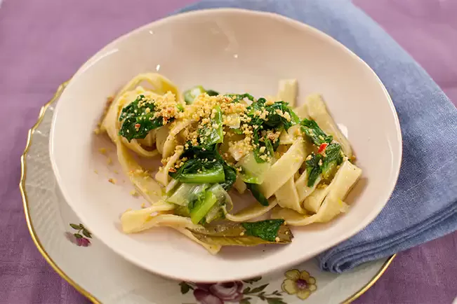 Receita de Talharim caseiro com escarola