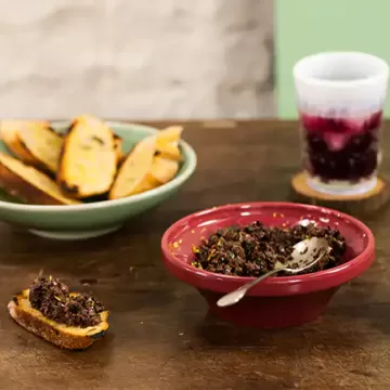 Tapenade com limão-siciliano e tomilho