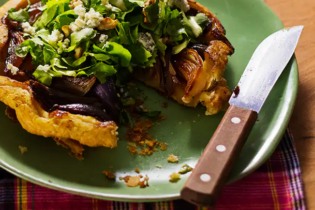 Tarte tatin de cebola