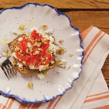 Tartine de ricota com pimentão