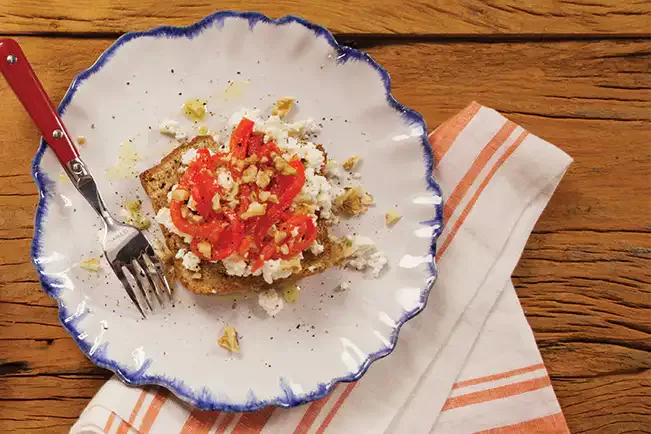 Receita de Tartine de ricota com pimentão