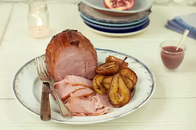 Receita de Tender com frutas douradas e molho de romã