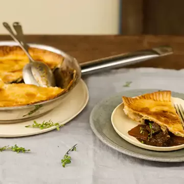 Torta de carne com cerveja