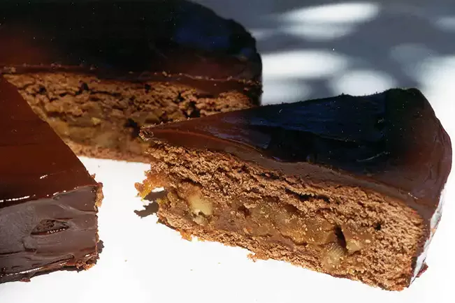 Receita de Torta de chocolate com damasco