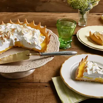 Torta de limão com merengue
