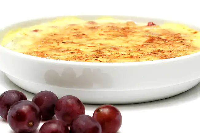 Uvas gratinadas