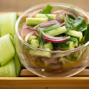 Vinagrete de pepino com endro