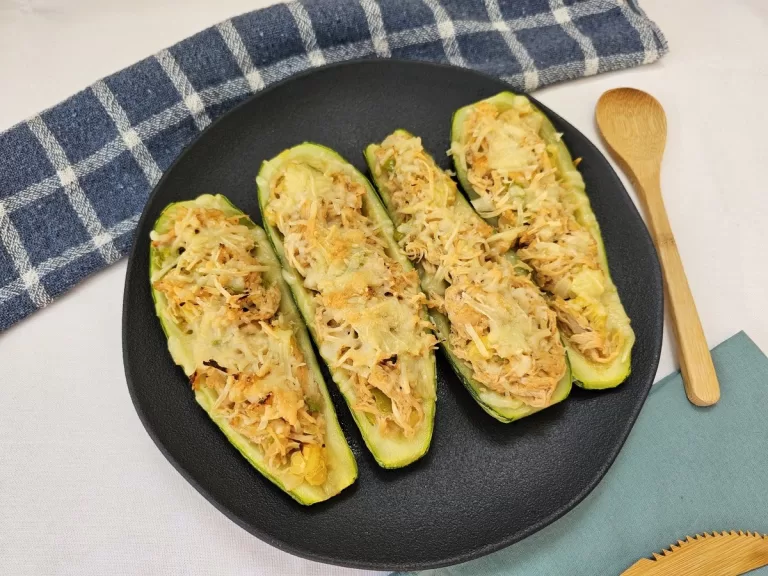 Receita de Abobrinha recheada com frango