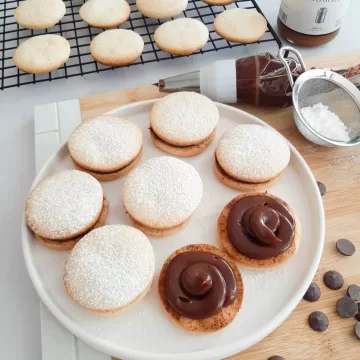 Alfajor de doce de leite e limão