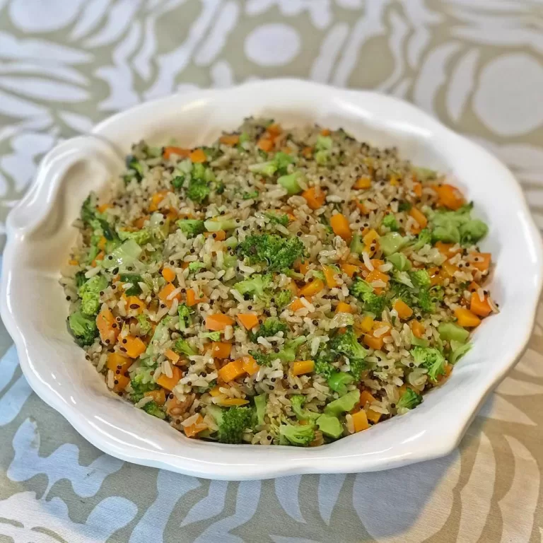 Receita de Arroz 7 grãos com brócolis e cenoura
