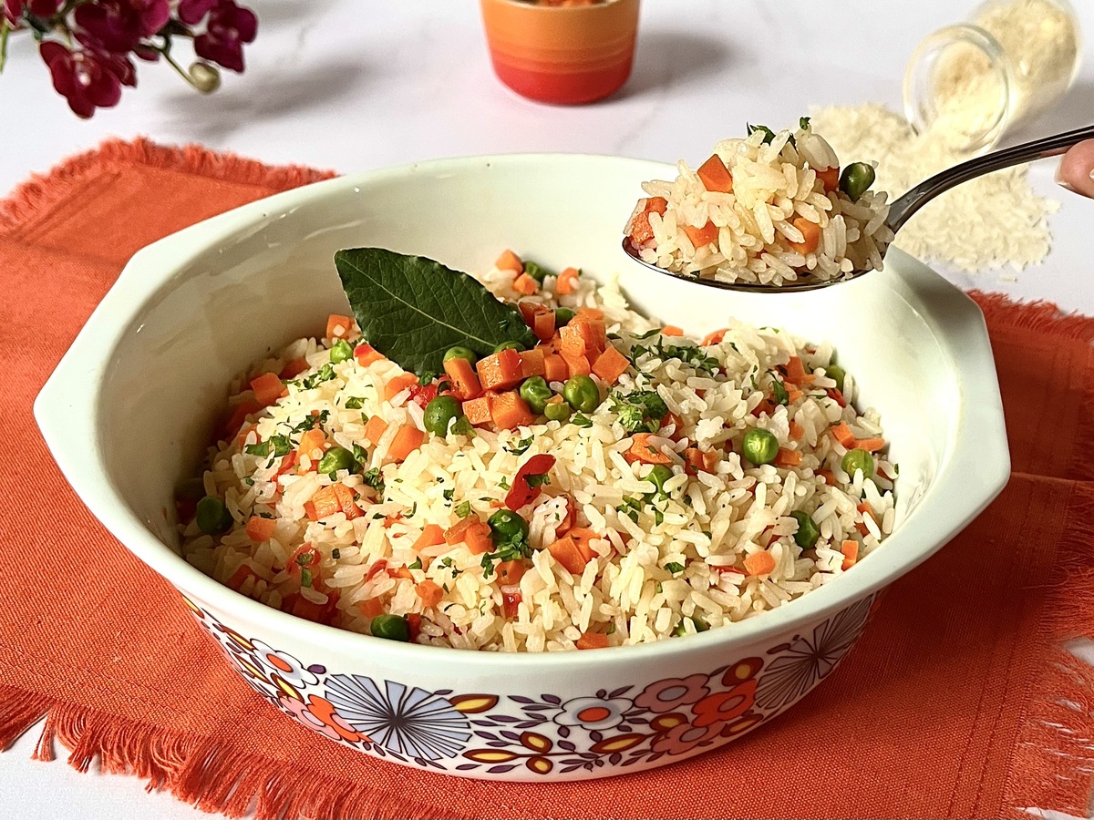 Arroz à grega com cenoura