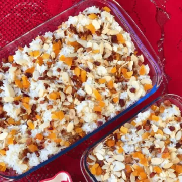 Arroz com amêndoas, bacon e damasco