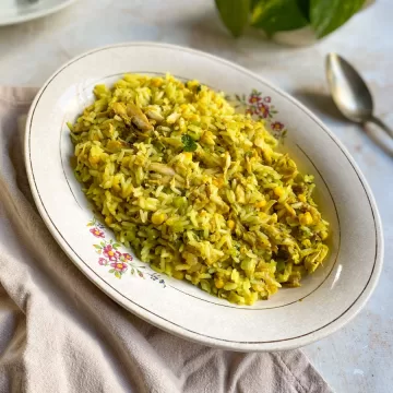 Arroz com frango desfiado
