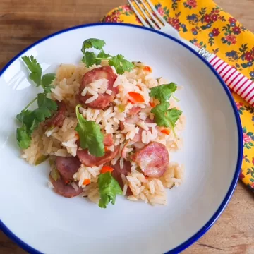 Arroz com linguiça e pimentão