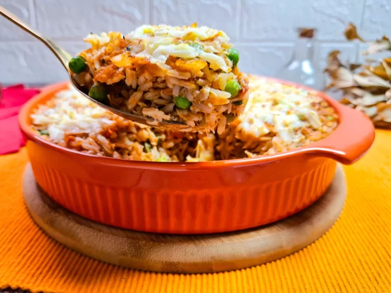 Receita de Arroz temperado com frango desfiado