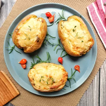 Batata rústica recheada na airfryer