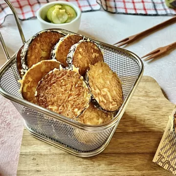 Berinjela empanada com queijo