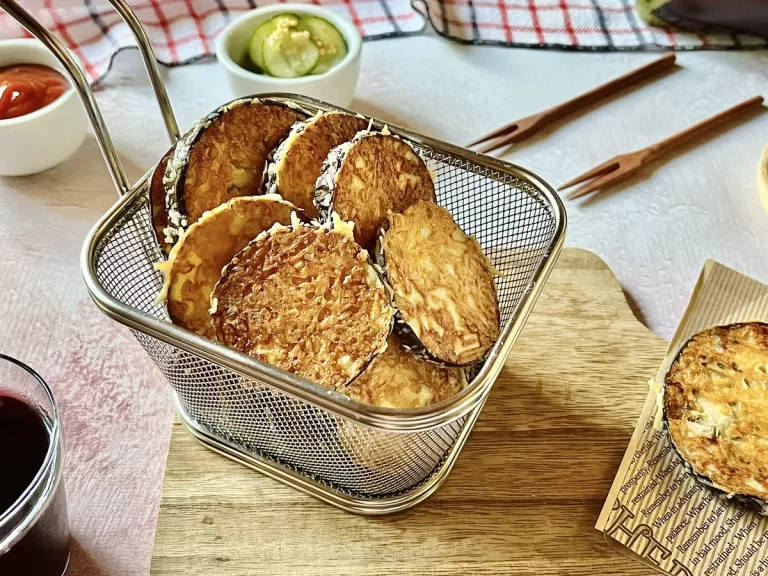 Receita de Berinjela empanada com queijo