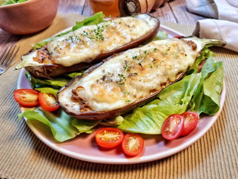 Receita de Berinjela recheada com proteína de soja