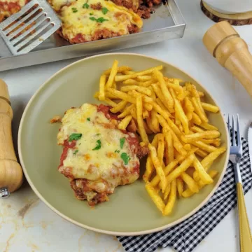 Bife à parmegiana fácil e rápido