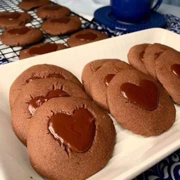 Biscoitinhos amanteigados de cacau