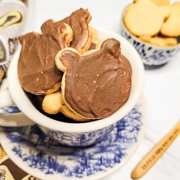 Biscoito amanteigado com amêndoas