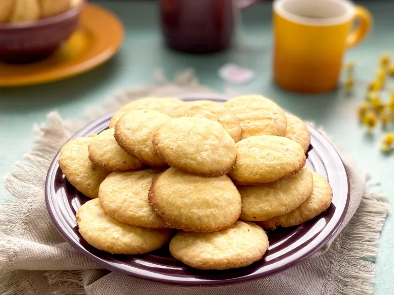 Receita de Biscoito de fubá com erva-doce fácil
