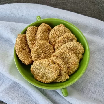 Biscoitos salgados de quinoa