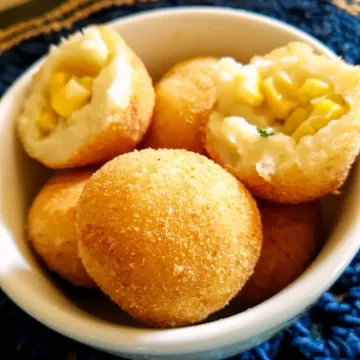 Bolinha de milho
