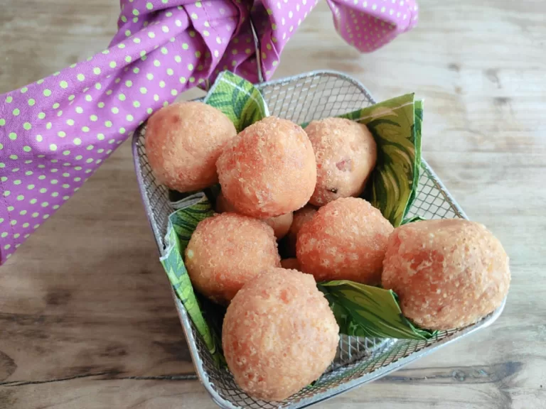 Receita de Bolinha de queijo com bacon fácil