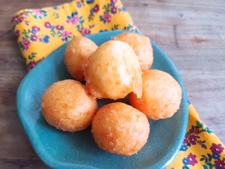 Receita de Bolinha de queijo sem glúten na air fryer
