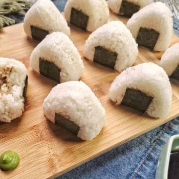 Bolinho de arroz japonês