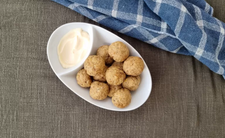 Receita de Bolinho de atum assado fácil