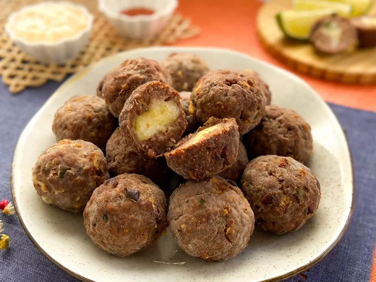 Receita de Bolinho de carne moída com queijo